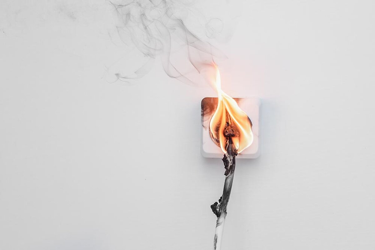 Sparking Socket Repair